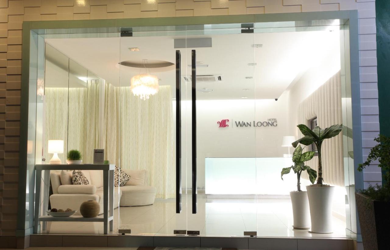 Wan Loong Hotel Pontian Kecil Exterior foto